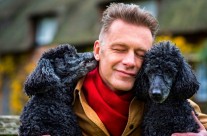 Nature enthusiast Chris Packham will be officially announcing the start of our Great British Dog Walk in New Forest this weekend – and bringing along his pet poodles Itchy and Scratchy for the fun!